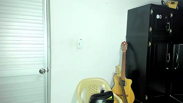 Snapshot of VincentSavage chatting on 04/04/26, 11:13 VincentSavage online show from 04/04/26, 11:13