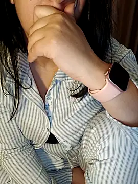 Queen sousou online show from 12/20/25, 10:22