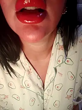 Queen sousou online show from 04/18/26, 09:35