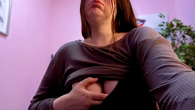 Snapshot of BattyMoll chatting on 03/28/26, 03:44 BattyMoll online show from 03/28/26, 03:44