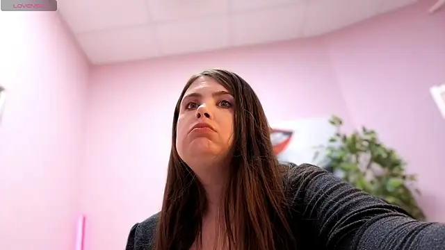 Snapshot of BattyMoll chatting on 04/10/26, 03:50 BattyMoll online show from 04/10/26, 03:50