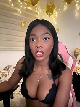 Snapshot of Vane_Rossee chatting on 11/10/25, 11:26 Vane Rossee online show from 11/10/25, 11:26