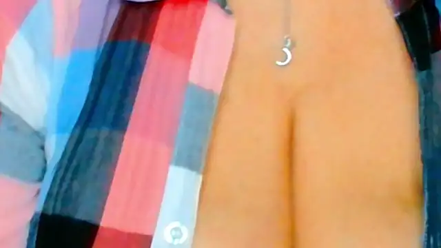 Snapshot of Tyana40 chatting on 01/24/25, 02:28 Tyana40 online show from 01/24/25, 02:28