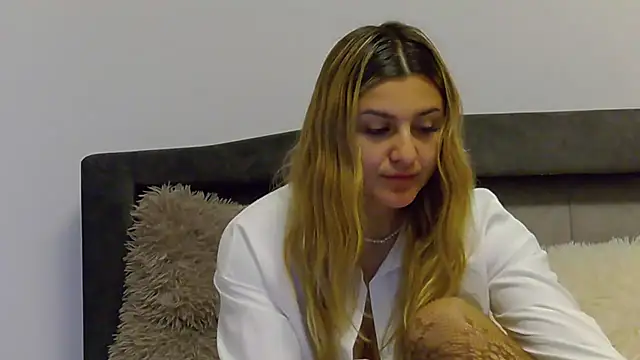 NicolePlay online show from 04/10/26, 04:50