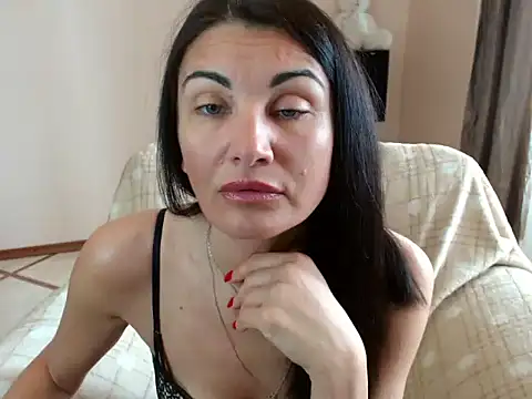 Snapshot of Karina8571 chatting on 04/11/26, 09:24 Karina8571 online show from 04/11/26, 09:24