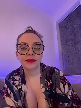 Snapshot of FemDom_RubyKnightXXO chatting on 01/14/25, 06:49 FemDom RubyKnightXXO online show from 01/14/25, 06:49