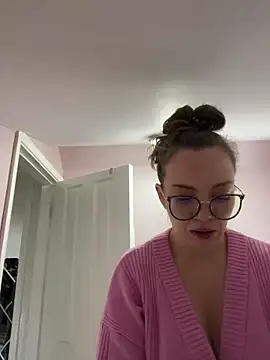 Snapshot of FemDom_RubyKnightXXO chatting on 01/19/25, 12:50 FemDom RubyKnightXXO online show from 01/19/25, 12:50