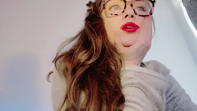 Snapshot of FemDom_RubyKnightXXO chatting on 03/01/25, 02:34 FemDom RubyKnightXXO online show from 03/01/25, 02:34