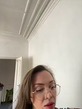 Snapshot of FemDom_RubyKnightXXO chatting on 10/05/25, 09:29 FemDom RubyKnightXXO online show from 10/05/25, 09:29