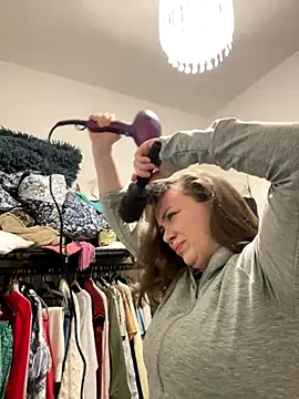 Snapshot of FemDom_RubyKnightXXO chatting on 10/17/25, 05:48 FemDom RubyKnightXXO online show from 10/17/25, 05:48