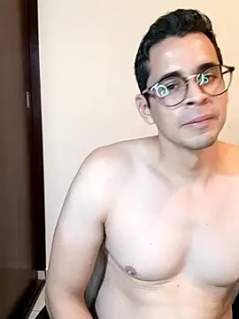 Snapshot of towers_j chatting on 02/21/25, 08:16 towers j online show from 02/21/25, 08:16