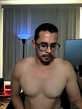 Snapshot of towers_j chatting on 10/01/25, 11:22 towers j online show from 10/01/25, 11:22