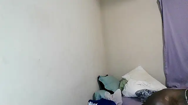 Snapshot of RinsingWood84 chatting on 03/15/26, 04:18 RinsingWood84 online show from 03/15/26, 04:18