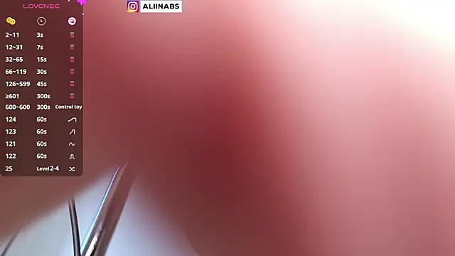 Snapshot of aliiiiiina chatting on 02/21/25, 03:56 aliiiiiina online show from 02/21/25, 03:56