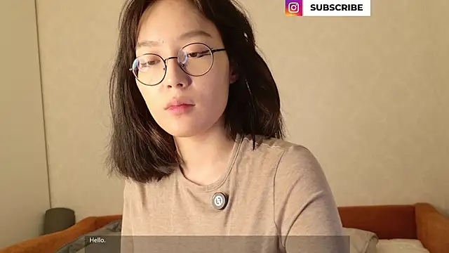 Snapshot of aliiiiiina chatting on 03/31/26, 12:34 aliiiiiina online show from 03/31/26, 12:34