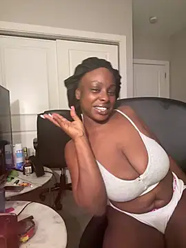 Snapshot of DancingLemonade chatting on 07/18/26, 02:38 DancingLemonade online show from 07/18/26, 02:38