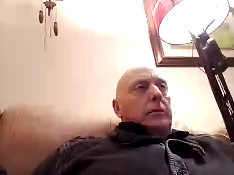 Snapshot of keeenn11 chatting on 02/15/25, 07:39 keeenn11 online show from 02/15/25, 07:39