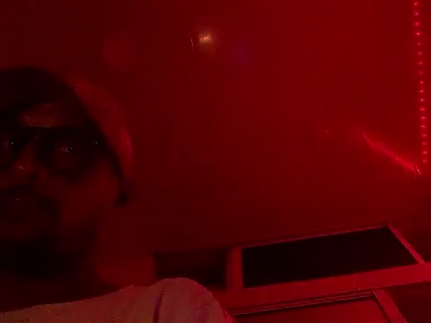 Snapshot of domigoodguy chatting on 12/04/24, 06:39 domigoodguy online show from 12/04/24, 06:39