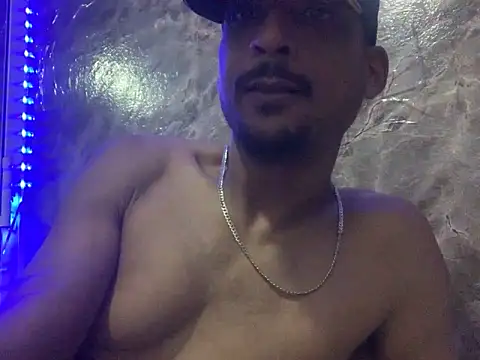 Snapshot of domigoodguy chatting on 01/25/25, 09:35 domigoodguy online show from 01/25/25, 09:35