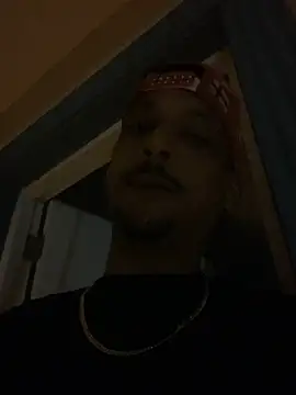 Snapshot of domigoodguy chatting on 02/10/25, 01:35 domigoodguy online show from 02/10/25, 01:35