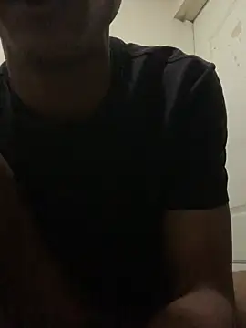 Snapshot of domigoodguy chatting on 02/23/25, 06:39 domigoodguy online show from 02/23/25, 06:39