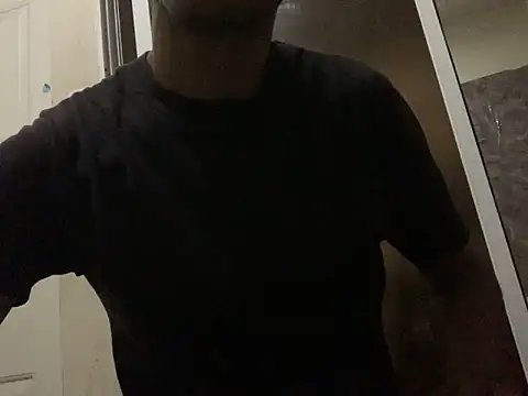 Snapshot of domigoodguy chatting on 02/25/25, 07:58 domigoodguy online show from 02/25/25, 07:58