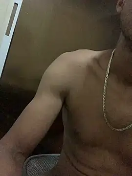 Snapshot of domigoodguy chatting on 03/01/25, 03:32 domigoodguy online show from 03/01/25, 03:32