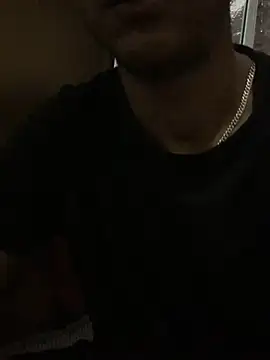 Snapshot of domigoodguy chatting on 03/01/25, 02:23 domigoodguy online show from 03/01/25, 02:23