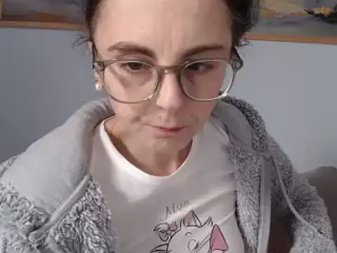 cleophee online show from 02/09/25, 10:31