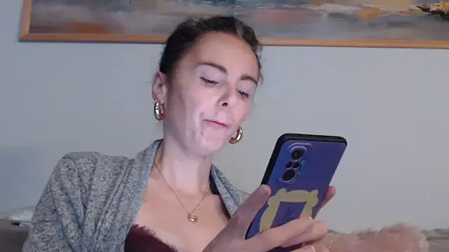 Snapshot of cleophee chatting on 12/17/25, 06:52 cleophee online show from 12/17/25, 06:52