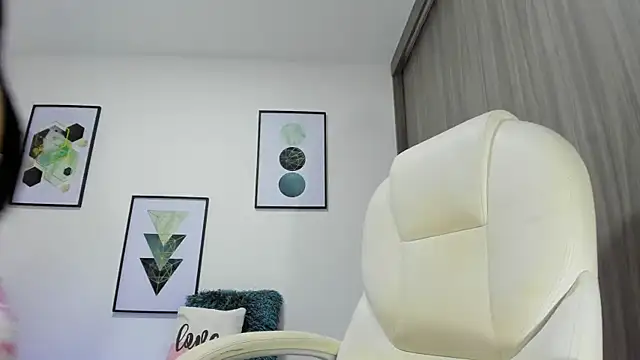 Snapshot of Paty37 chatting on 04/24/26, 12:46 Paty37 online show from 04/24/26, 12:46