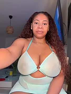 Snapshot of kataryna69 chatting on 04/13/26, 04:45 kataryna69 online show from 04/13/26, 04:45