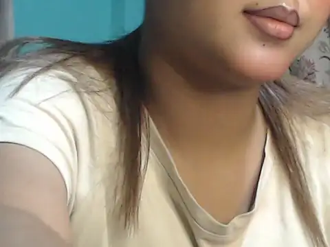 NancyRuvi online show from 11/05/25, 02:50