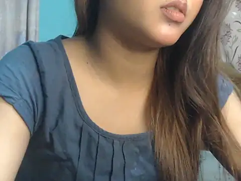 NancyRuvi online show from 12/14/25, 04:56