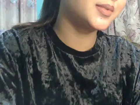 NancyRuvi online show from 12/16/25, 04:01