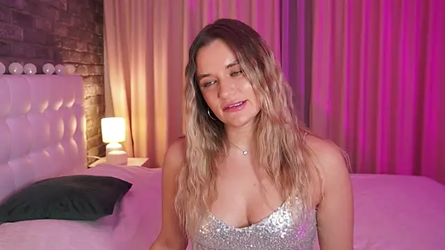 Snapshot of starrydoll chatting on 02/04/25, 03:57 starrydoll online show from 02/04/25, 03:57