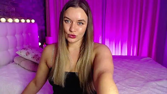 Snapshot of starrydoll chatting on 12/14/25, 06:34 starrydoll online show from 12/14/25, 06:34