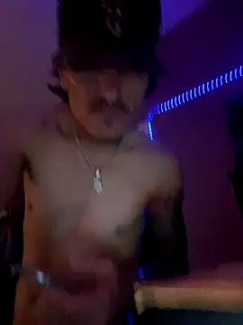 Snapshot of Jbizzle247 chatting on 11/13/25, 04:11 Jbizzle247 online show from 11/13/25, 04:11