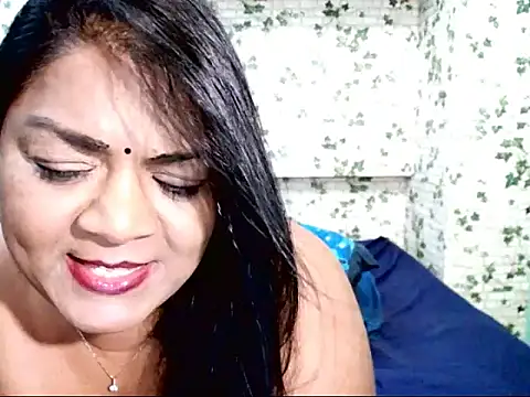 Snapshot of IndianDelia chatting on 03/13/25, 09:43 IndianDelia online show from 03/13/25, 09:43