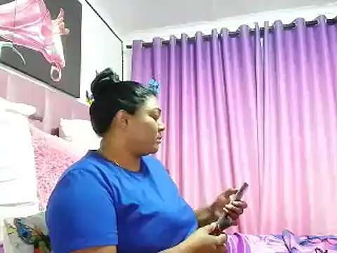 Snapshot of IndianDelia chatting on 03/14/25, 04:51 IndianDelia online show from 03/14/25, 04:51