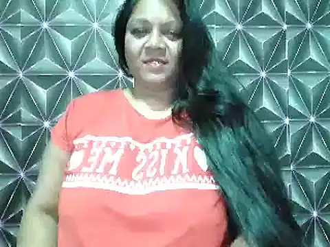 Snapshot of IndianDelia chatting on 09/30/25, 07:41 IndianDelia online show from 09/30/25, 07:41