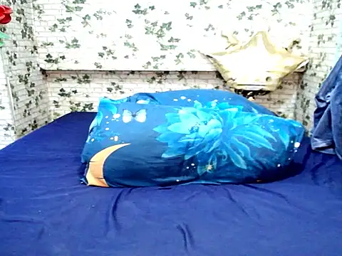 Snapshot of IndianDelia chatting on 11/03/25, 07:42 IndianDelia online show from 11/03/25, 07:42