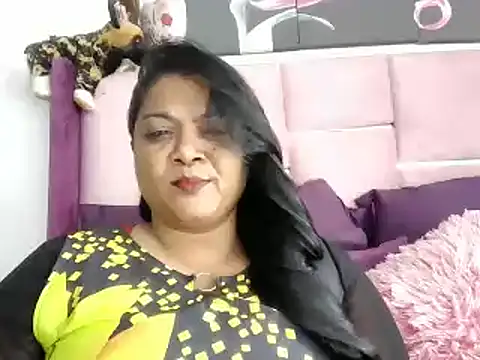 Snapshot of IndianDelia chatting on 06/13/26, 12:14 IndianDelia online show from 06/13/26, 12:14