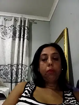 Mahi4luv online show from 10/12/25, 11:37