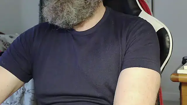 Snapshot of usdirtymikee9 chatting on 12/18/25, 05:41 usdirtymikee9 online show from 12/18/25, 05:41