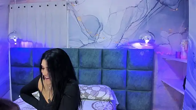 Snapshot of Maddysex_ chatting on 04/23/26, 11:42 Maddysex online show from 04/23/26, 11:42