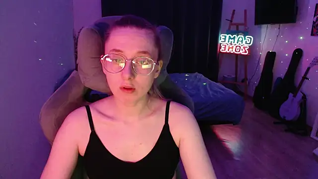 Snapshot of AnabelFrel chatting on 03/06/25, 01:16 AnabelFrel online show from 03/06/25, 01:16