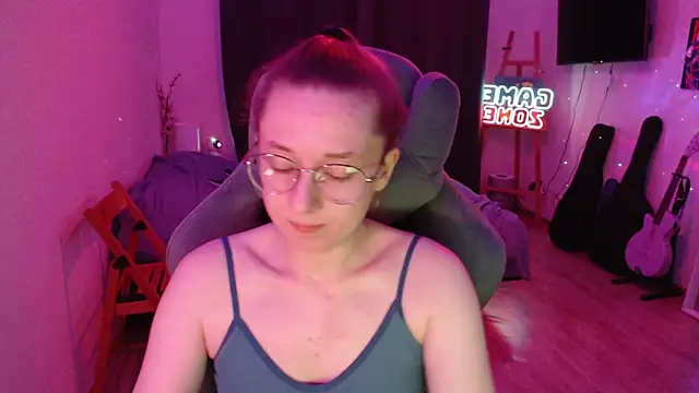 Snapshot of AnabelFrel chatting on 03/20/25, 12:19 AnabelFrel online show from 03/20/25, 12:19