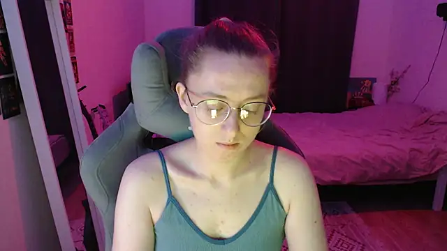 AnabelFrel online show from 06/18/26, 12:11
