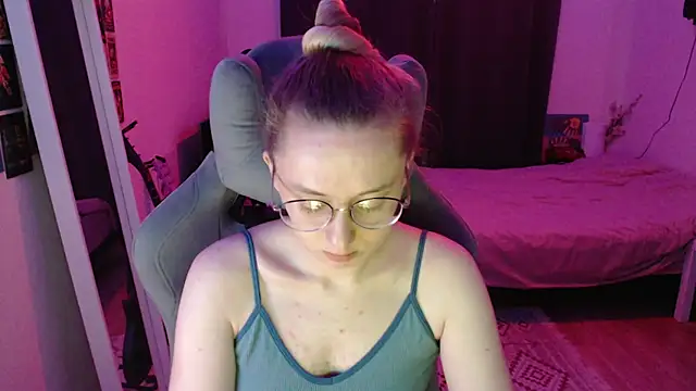 AnabelFrel online show from 06/25/26, 12:10